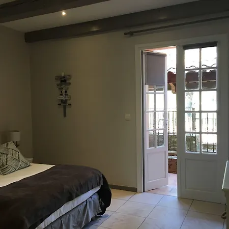 Chateau Maravenne 拉隆德莱丝莫里斯