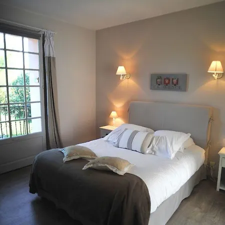 Chateau Maravenne 3* 拉隆德莱丝莫里斯