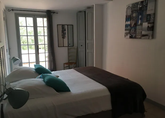 Bed & Breakfast Chateau Maravenne La Londe-les-Maures