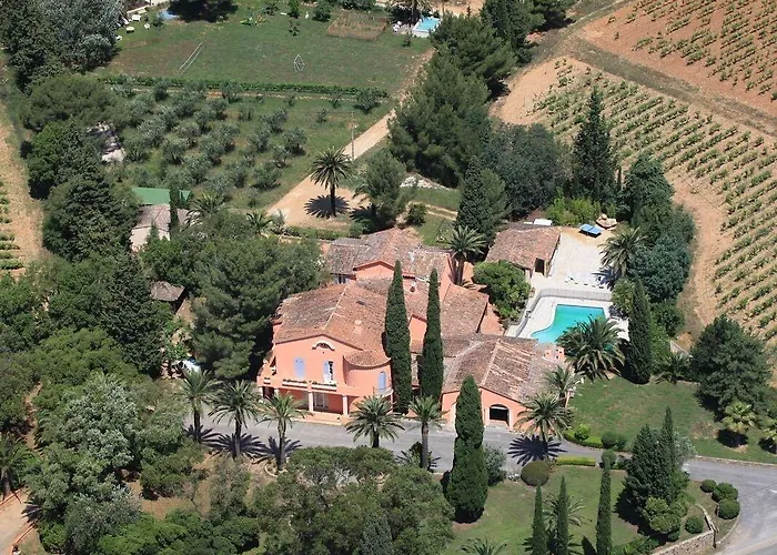 Chateau Maravenne 3* לה-לונד-לה-מורה